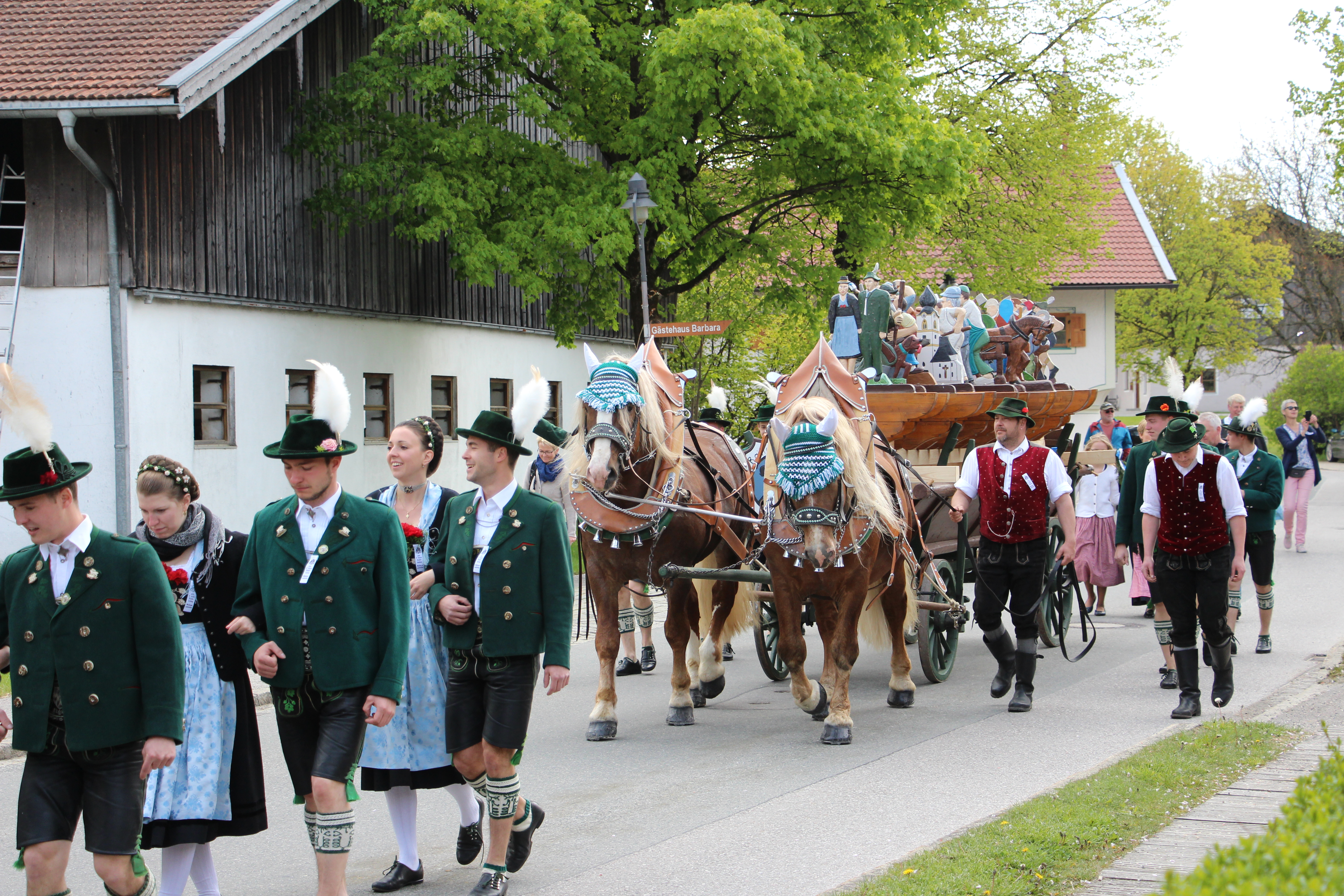 Maibaumaufstellen Truchtlaching 2017 (Taferlwagen)
&copy; Reitthaler Andrea
